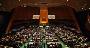 http://www.buhola.com/10/2015/ONU-pide-fin-del-embargo-a-Cuba-con-oposici%C3%B3n-de-EEUU/562fb67de7a7d518687d3f72