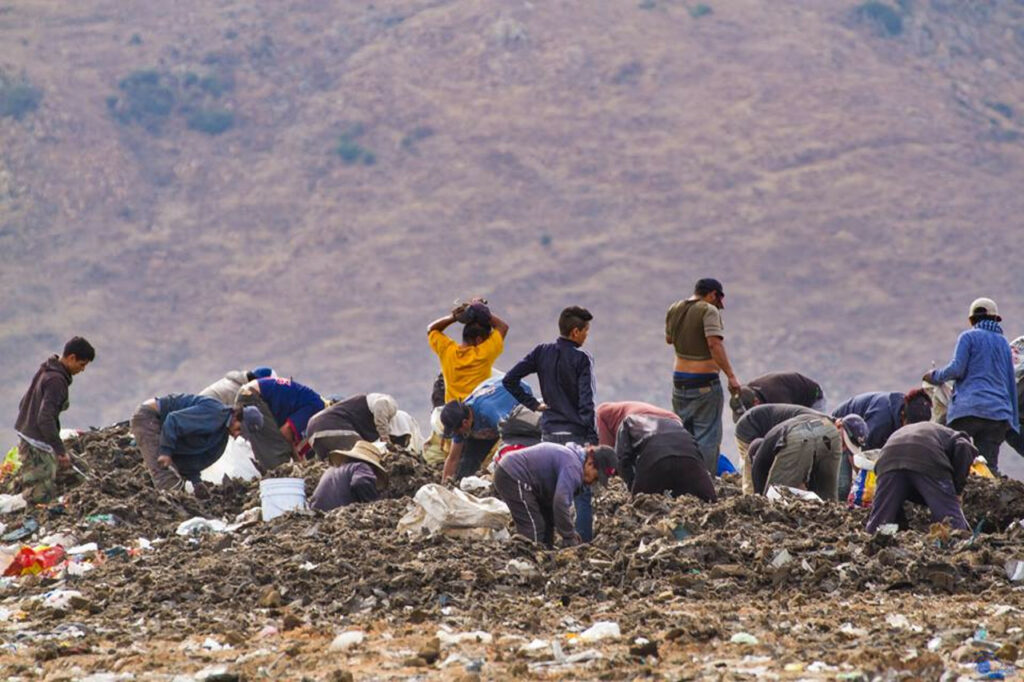 basureros de plásticos